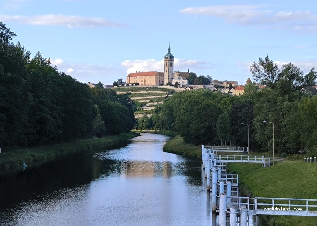 (276 01) Hořín - — foto