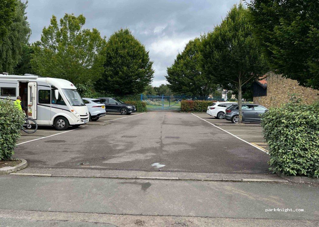 (SG12 0DE) Ware - 29 Priory Street — foto 2