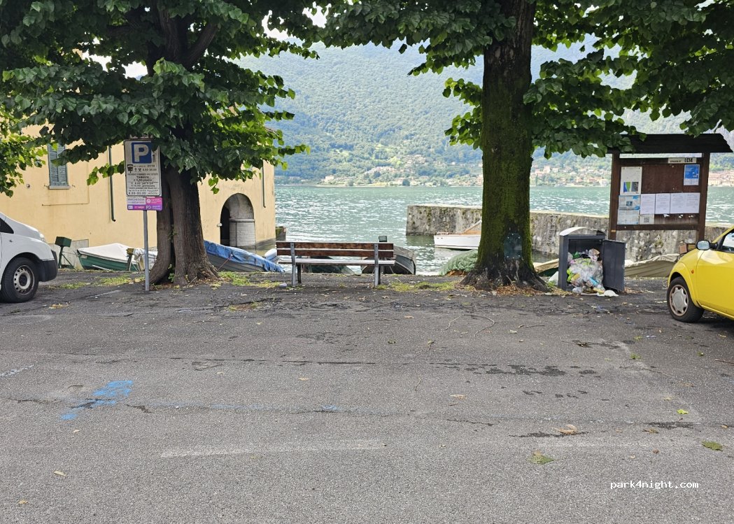 (23826) Mandello del Lario - 4 Piazza Approdo Mulini — foto