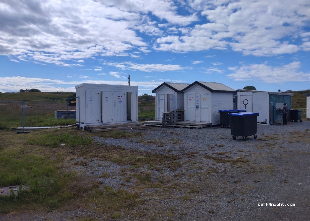 (8770) Træna - 8770 Sekundær Fylkesveg 421 — foto