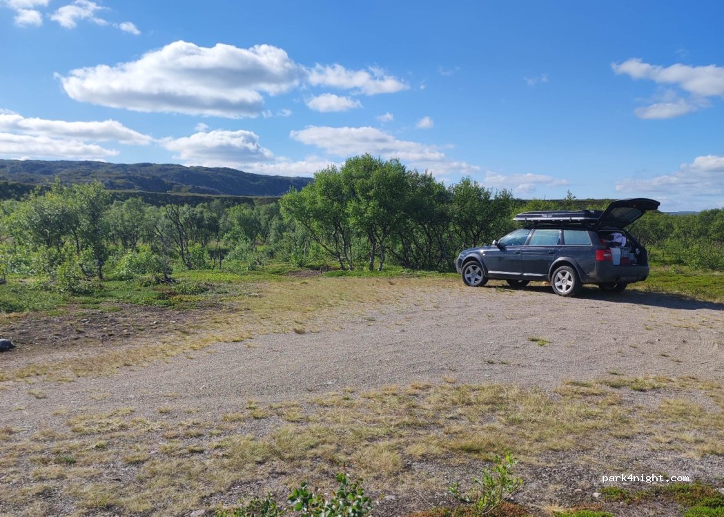 (9840) Varangerbotn - 805 Rávttebelgeainu — foto