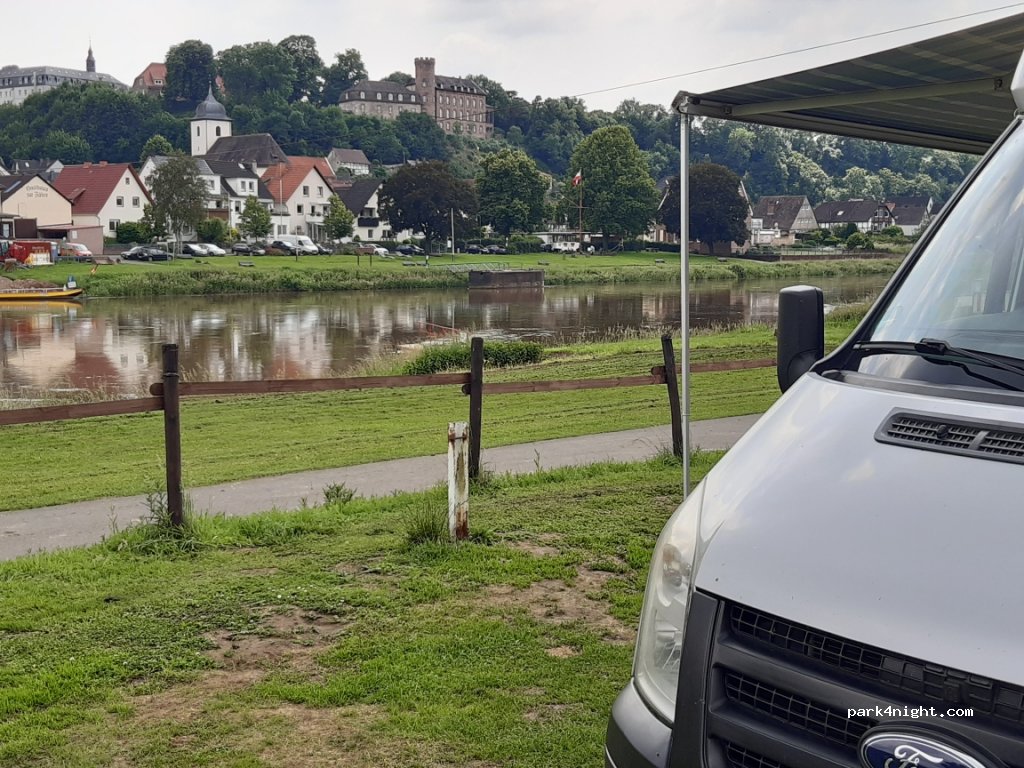 Wohnmobilstellplatz in Würgassen — foto