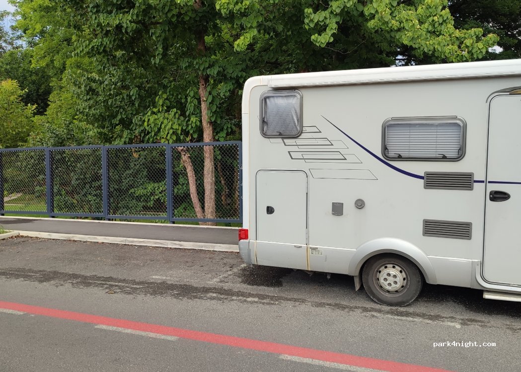 (1000) Ljubljana - 4 Ižanska cesta — foto