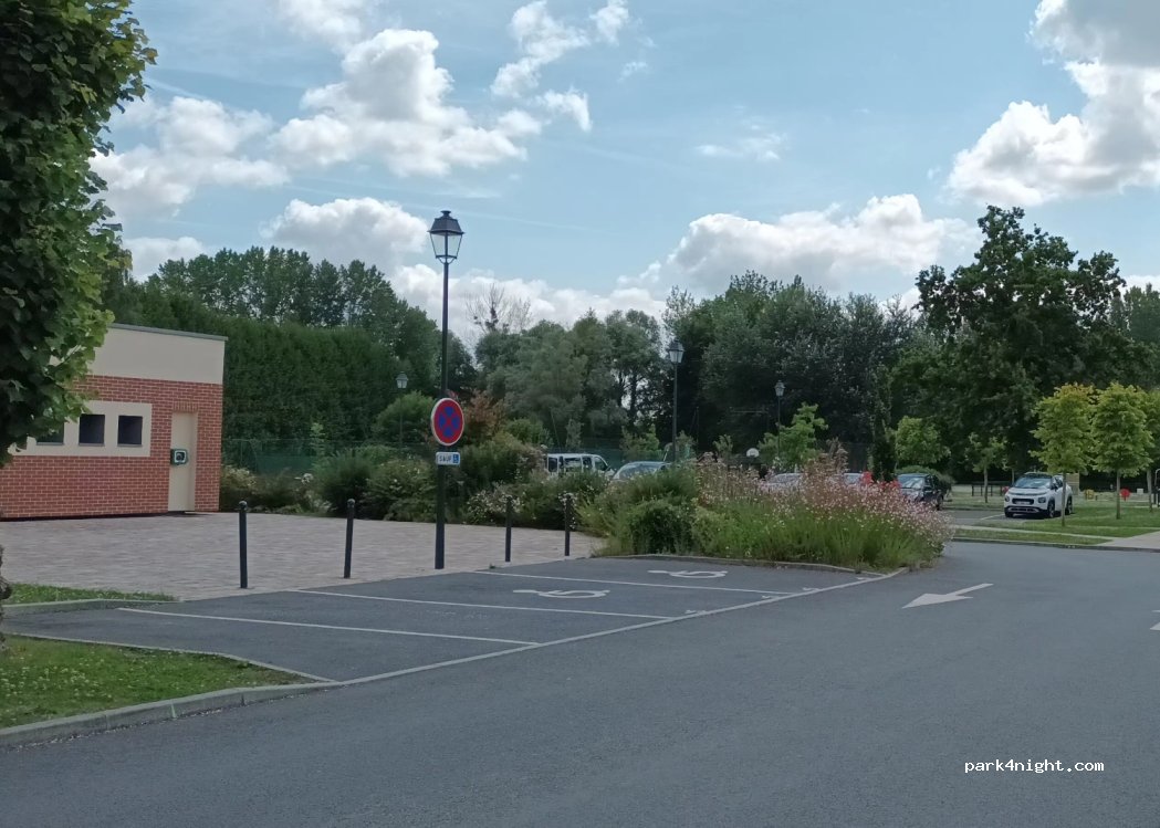 (60510) Laversines - 2 Place de la Mairie — foto 3