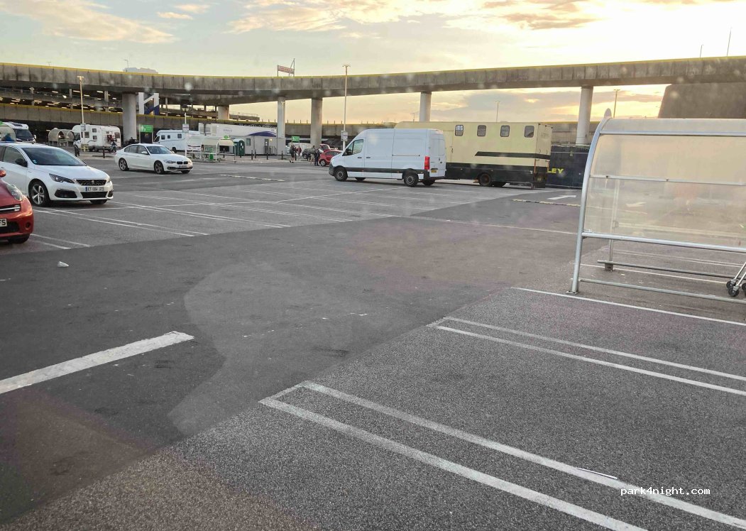 (BN2 5UT) Brighton - Unnamed Road — foto