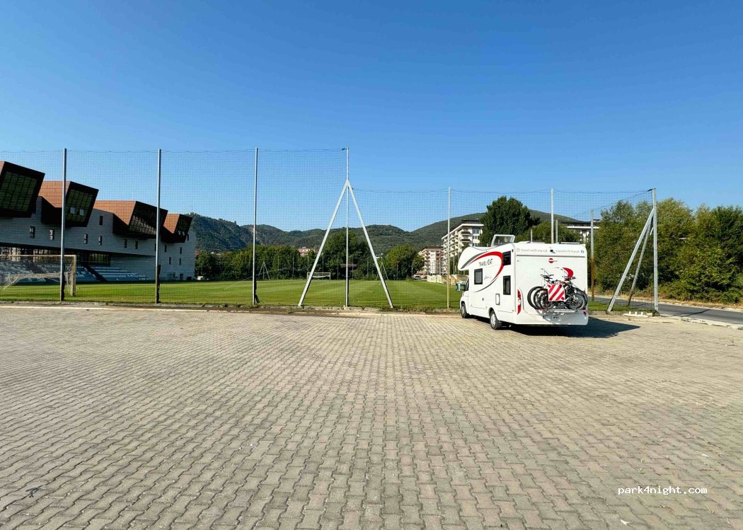 (2400) Strumica - Cvetan Dimov — foto