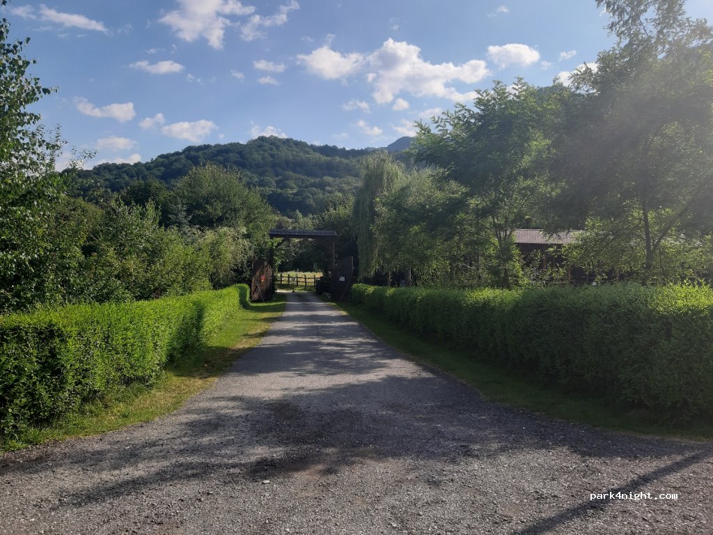 Cheile Râșnoavei Camping — foto 2