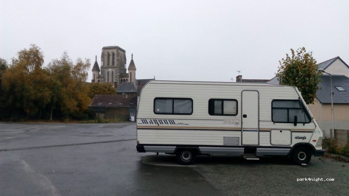 (35113) Domagné - Route de Châteaubourg — foto 2