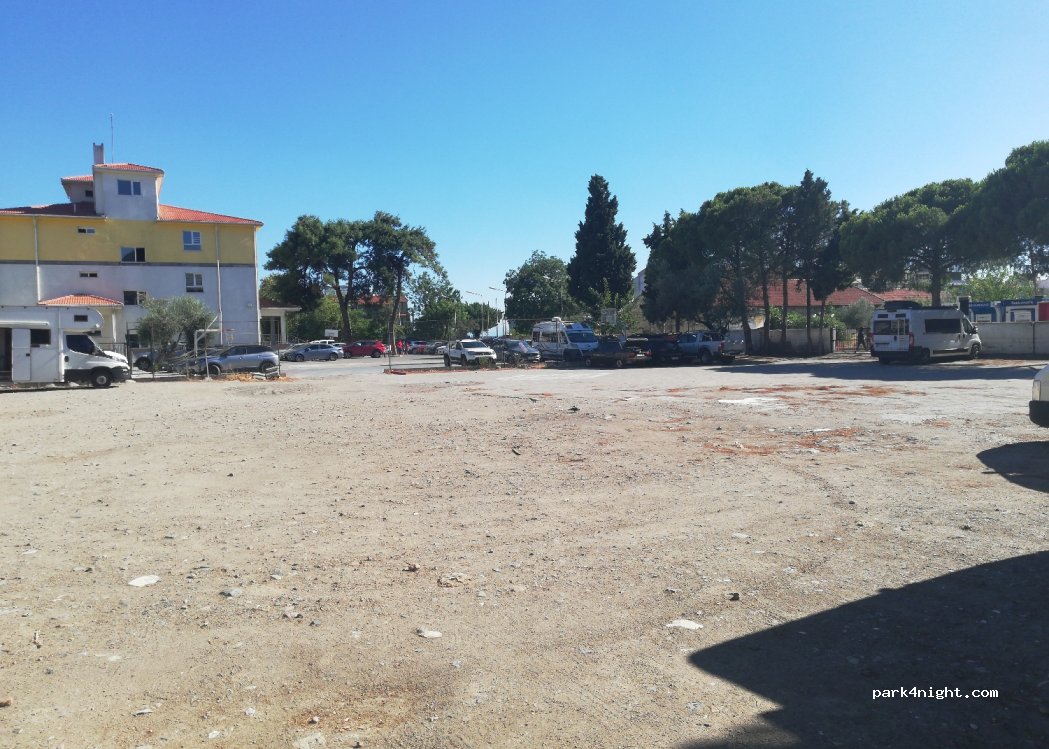 (17980) Küçükkuyu - Unnamed Road — foto 2