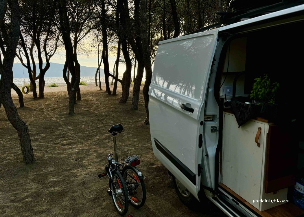(9400) Vlorë - Unnamed Road — foto 2
