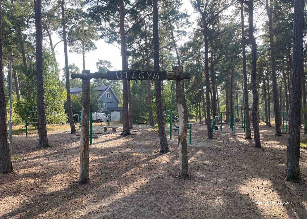 (271 60) Ystad - 37 Skvadronsvägen — foto 3