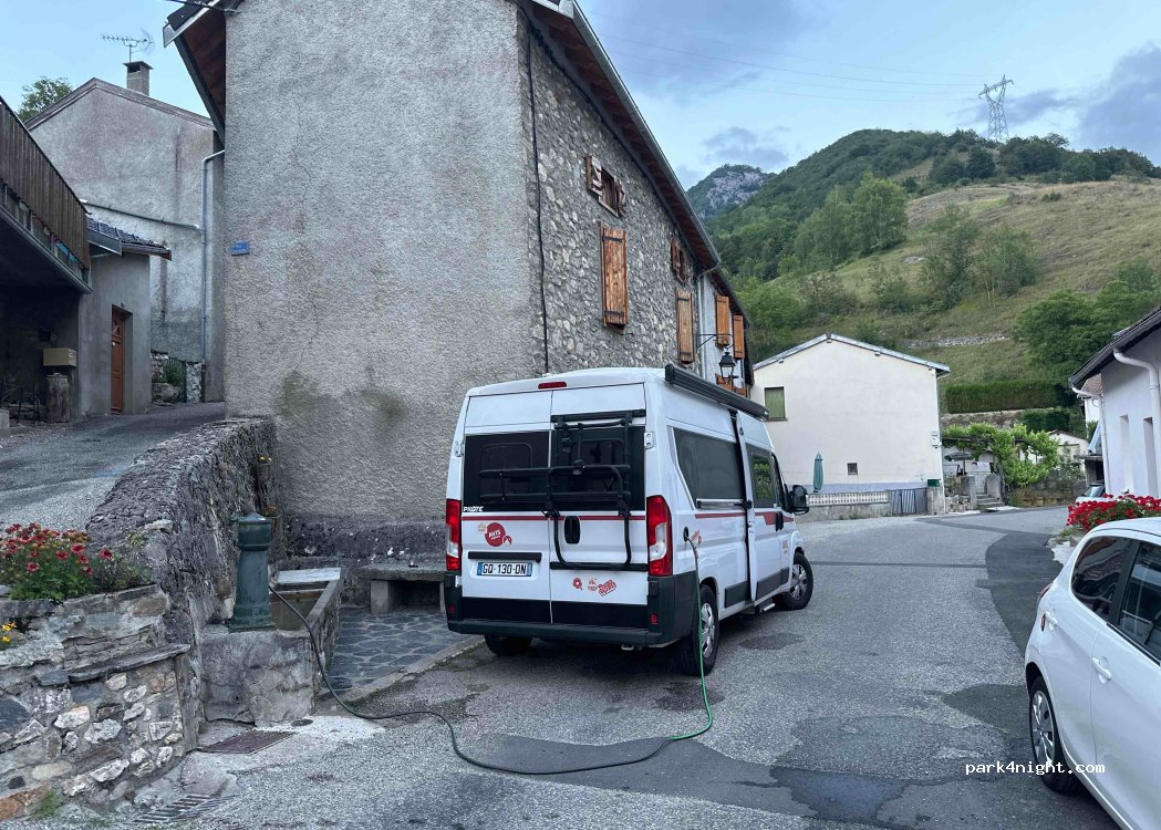 (09250) Caussou - 70 Rue Gaston Phébus — foto