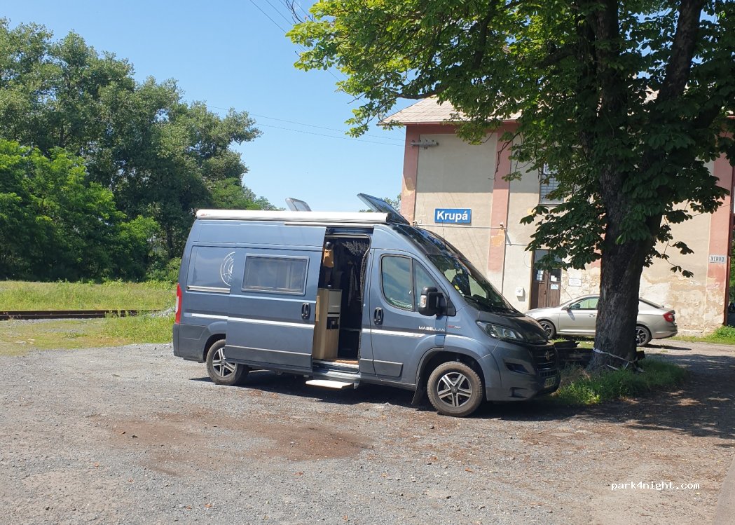 (270 09) Krupá - 22917n — foto 2