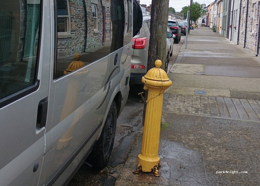 (Y14 FT86) Carnew - 7 Main Street — foto