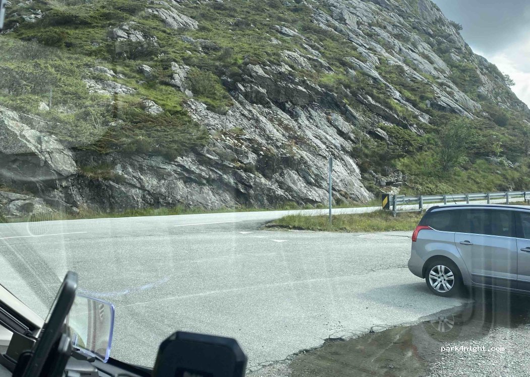 (4342) Undheim - Sikvalandsvegen — foto 2