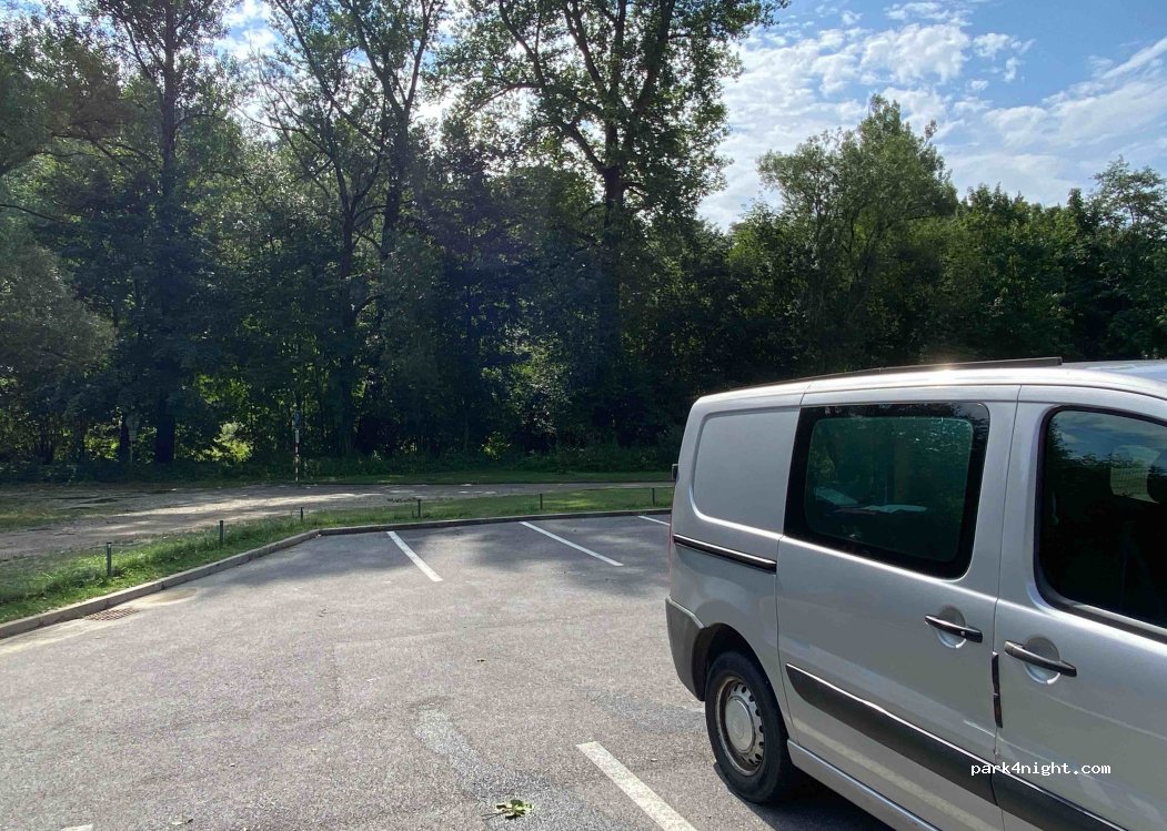 (054 01) Levoča - Unnamed Road — foto 2