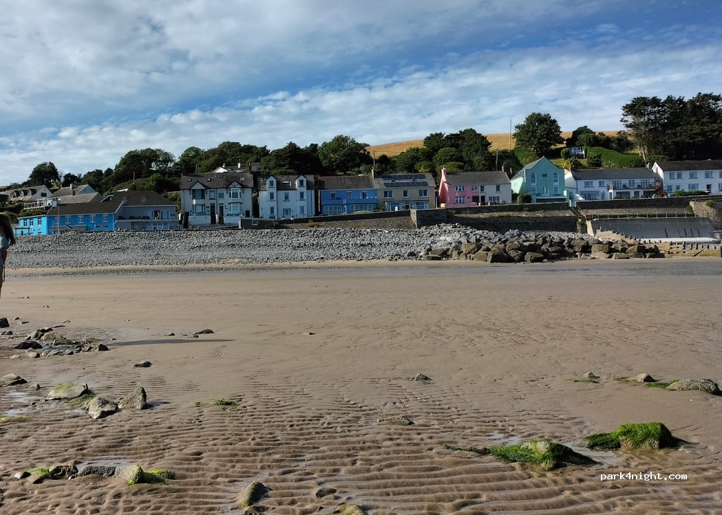 (SA67 8NW) Amroth - — foto