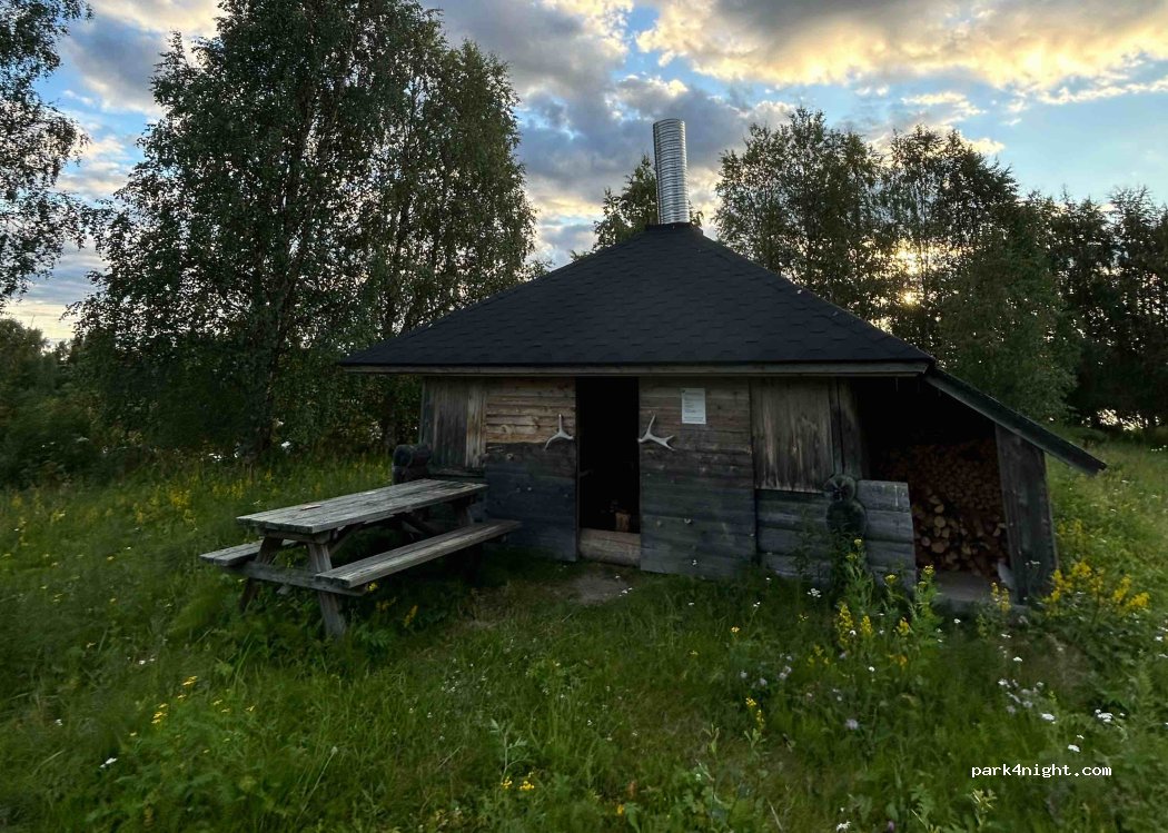 (98560) Pelkosenniemi - 32 Luirontie — foto