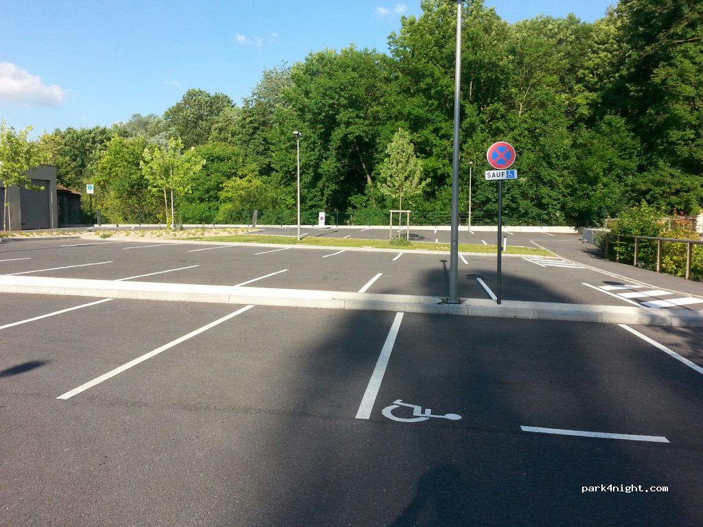 (51400) Mourmelon-le-Grand - 8 Rue du Maréchal Joffre — foto