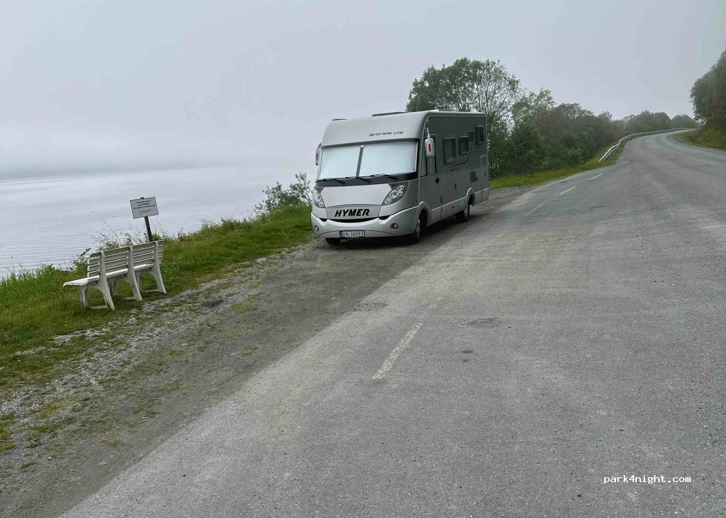 (9130) Hansnes - 182 Sekundær Fylkesveg 304 — foto