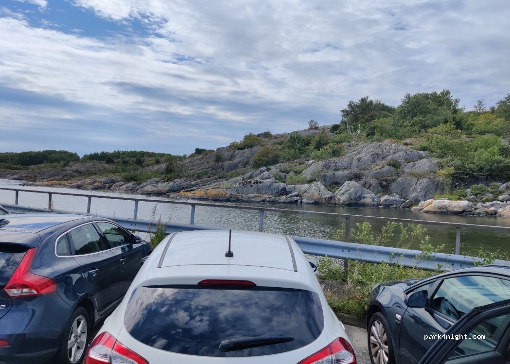 (475 50) Hälsö - Burövägen — foto 3