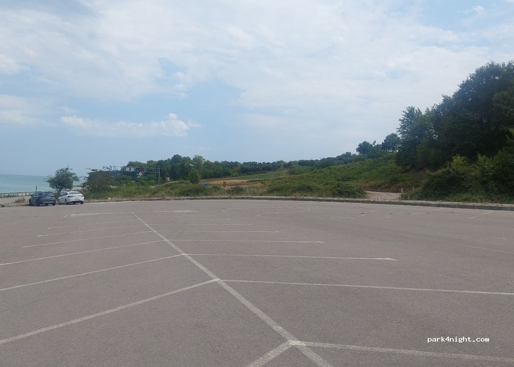 (57600) Gerze - Unnamed Road — foto