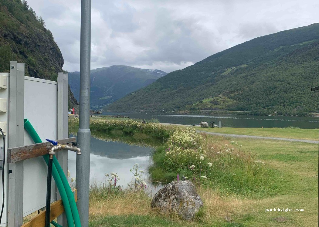 (5743) Flåm - 48 Nedre Brekkevegen — foto