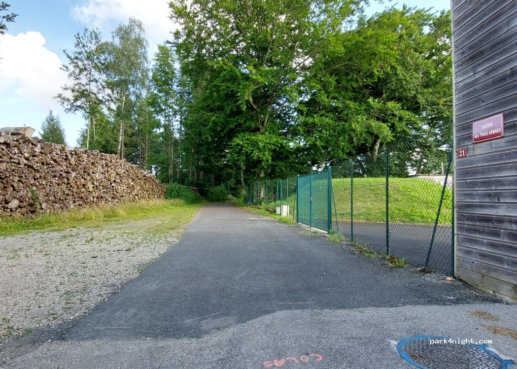 (15120) Lacapelle-del-Fraisse - 19 Chemin des 3 Arbres — foto