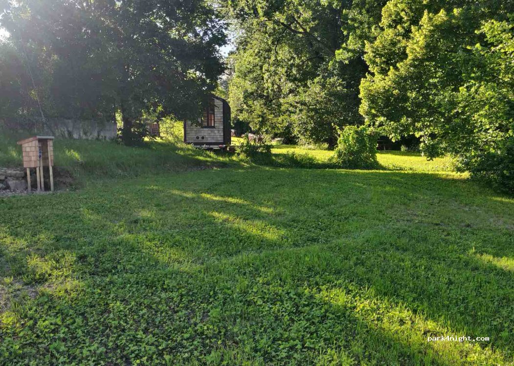 Hinterland Camping — foto