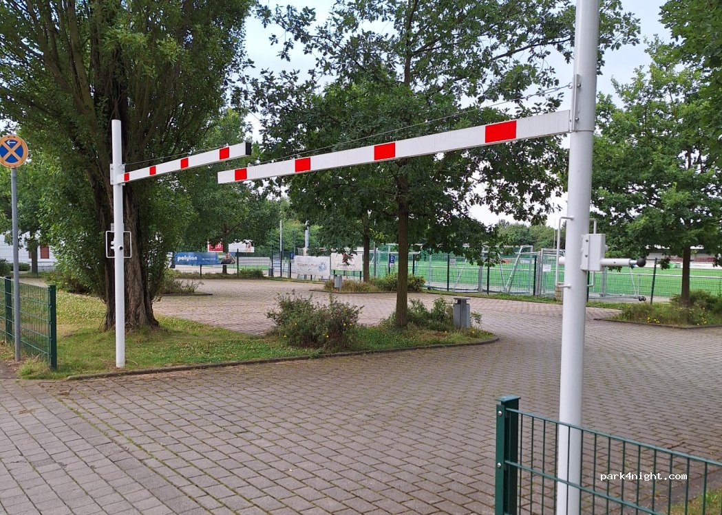 (44319) Dortmund - 75 Fränkischer Friedhof — foto 2