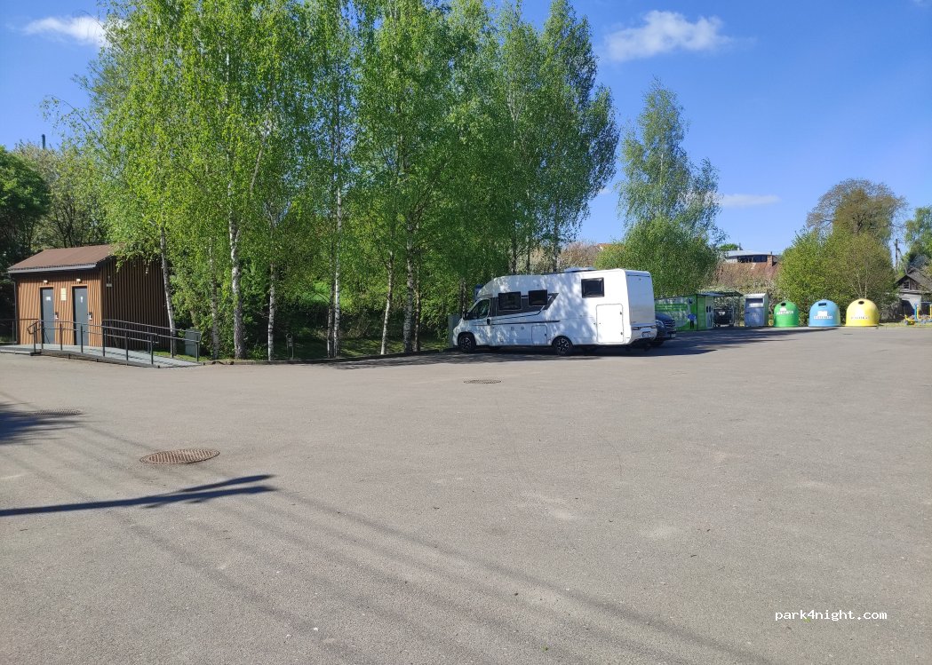 (74442) Veliuona - 1 Dariaus ir Girėno gatvė — foto 5