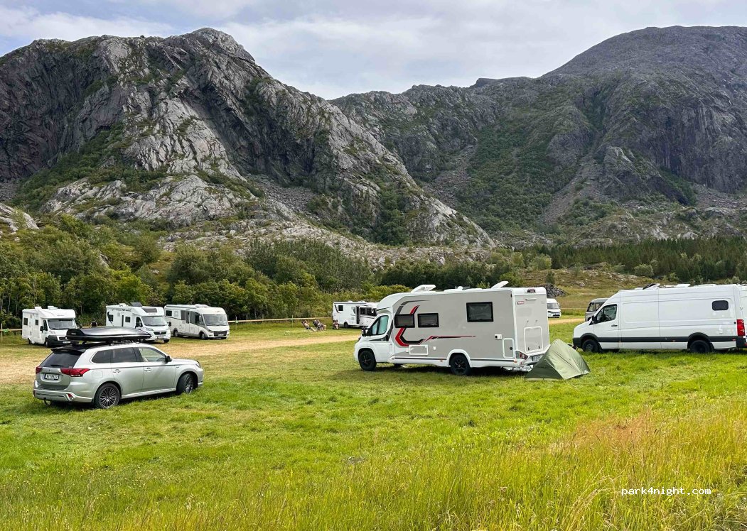 Ravnfloget Base Camp Vega AS — foto