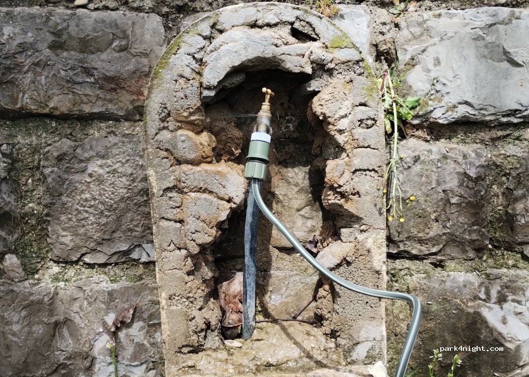 (04120) Castellane - 292 Chemin de Notre Dame — foto 2