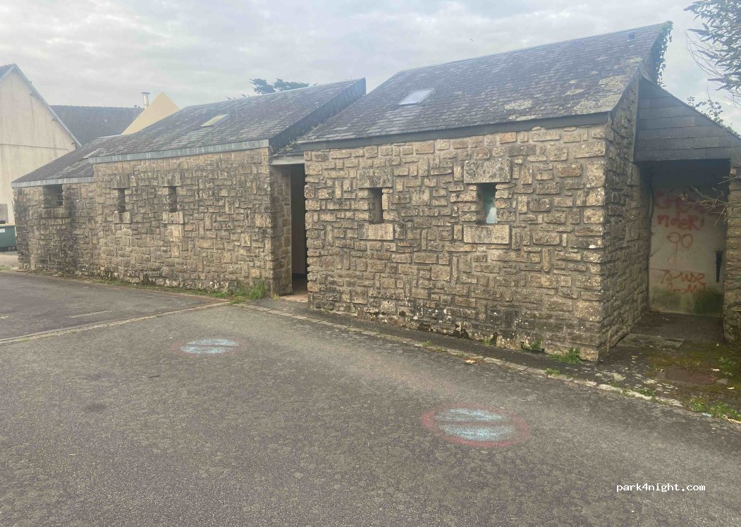 (29246) Poullaouen - 5 Avenue de la Tour d'Auvergne — foto 3