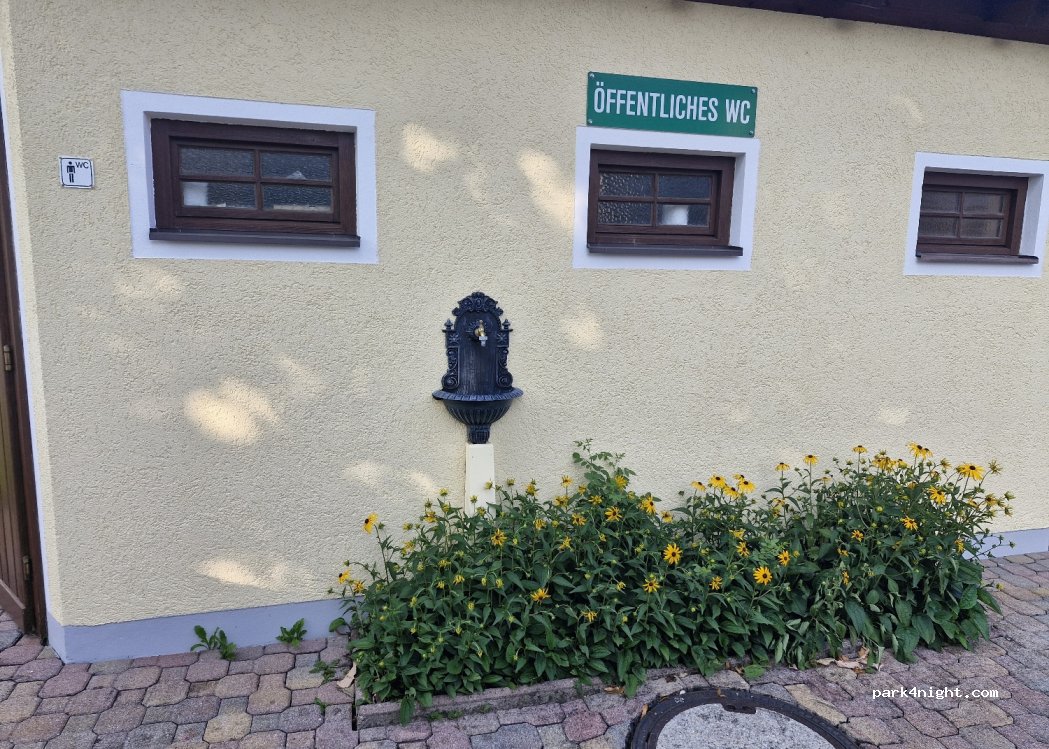 (4893) Zell am Moos - 2 Pfarrweg — foto