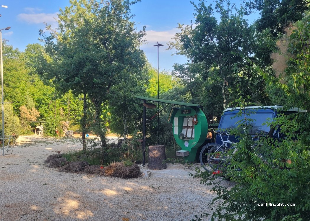 () Kaštel - — foto