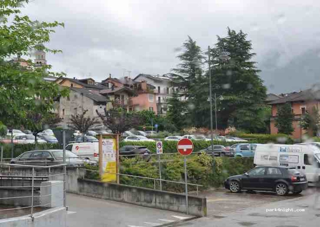 (38056) Levico Terme - 72 Corso Centrale — foto
