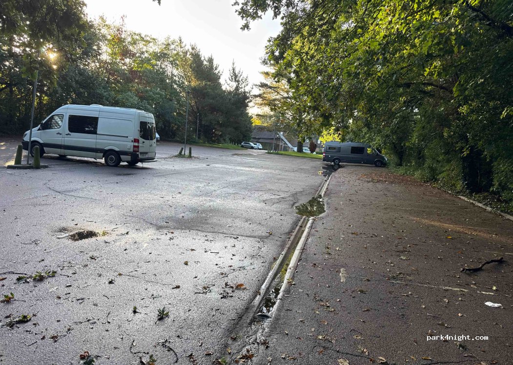 (RH6 8SG) Horley - 6 Church View Close — foto 2
