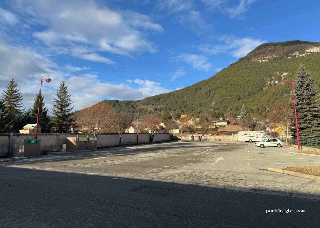 (04170) Saint-André-les-Alpes - Grand Rue — foto 3