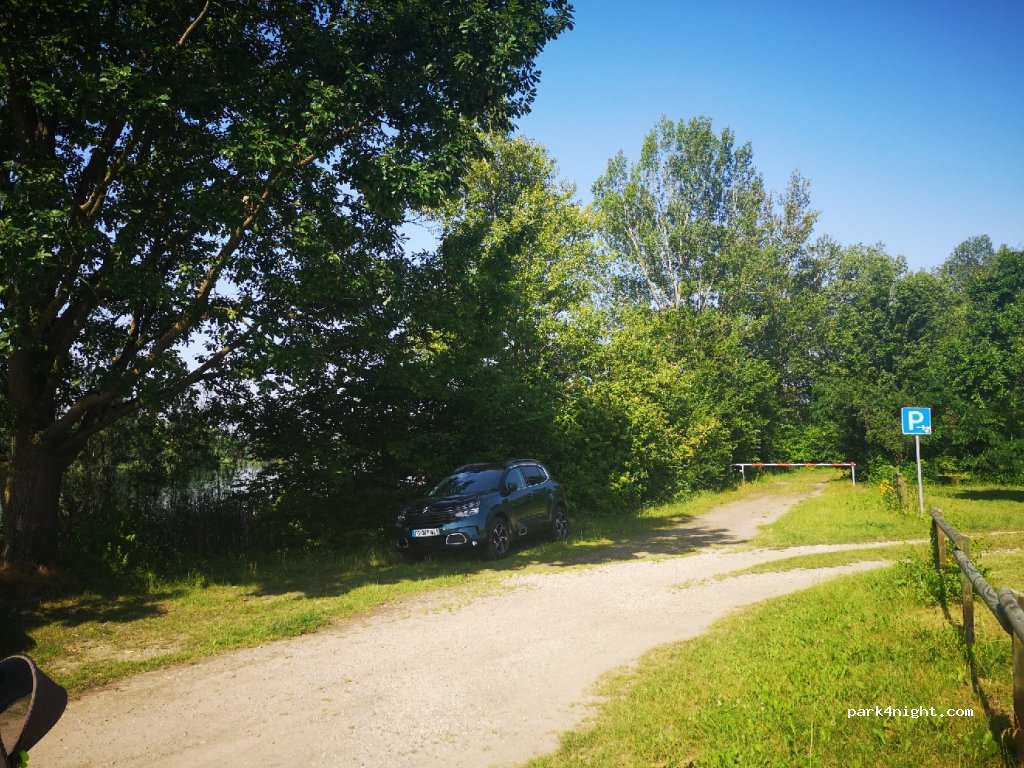 (77743) Neuried - Unnamed Road — foto 2
