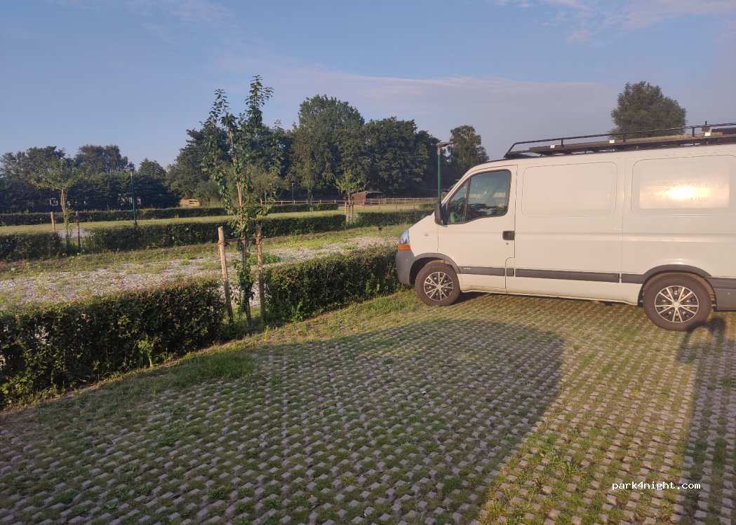 (1851 PE) Heiloo - 11 Kapellaan — foto