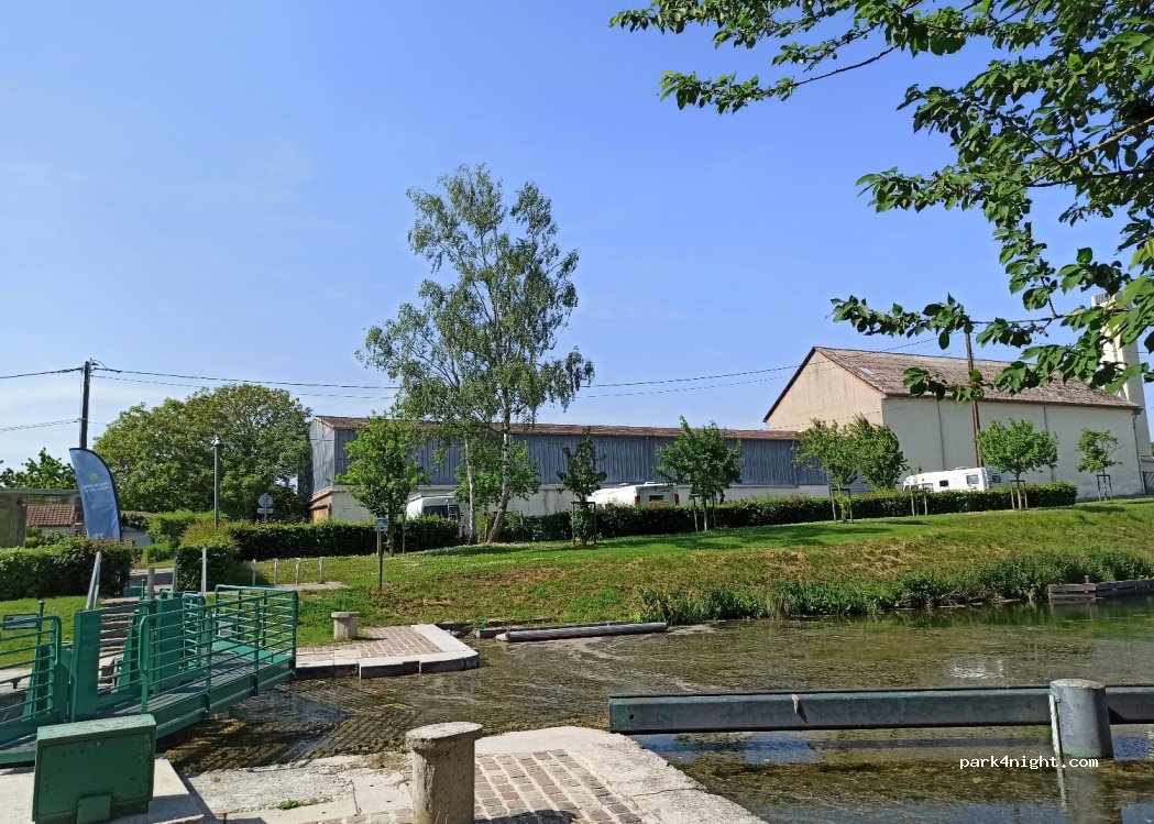 (80340) La Neuville-lès-Bray - 2-4 Rue du Port — foto 3