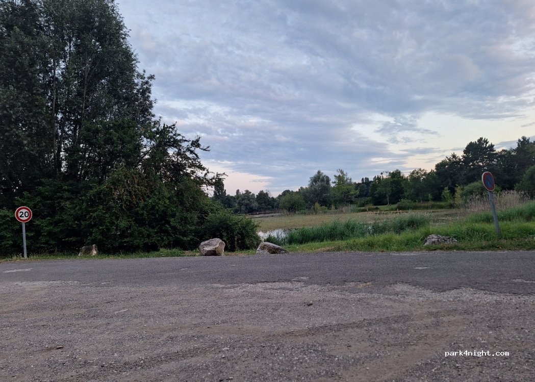 (21200) Beaune - 5000 La Motte — foto