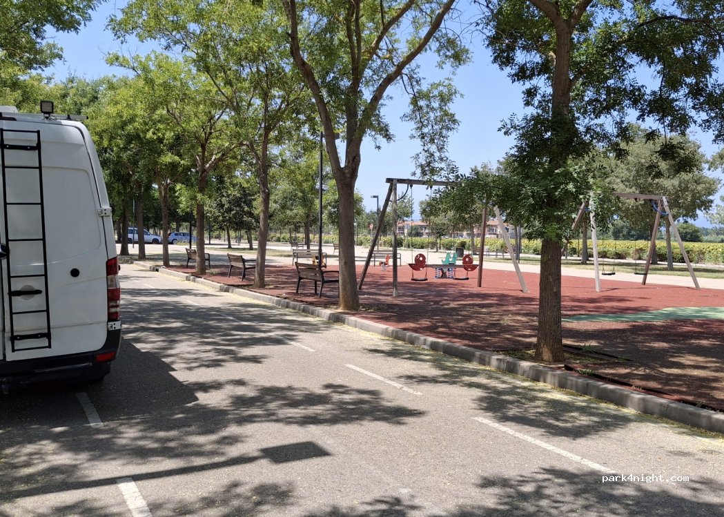 (17484) Figueres - 16 Carrer Pol Vilatenim Carrer B — foto