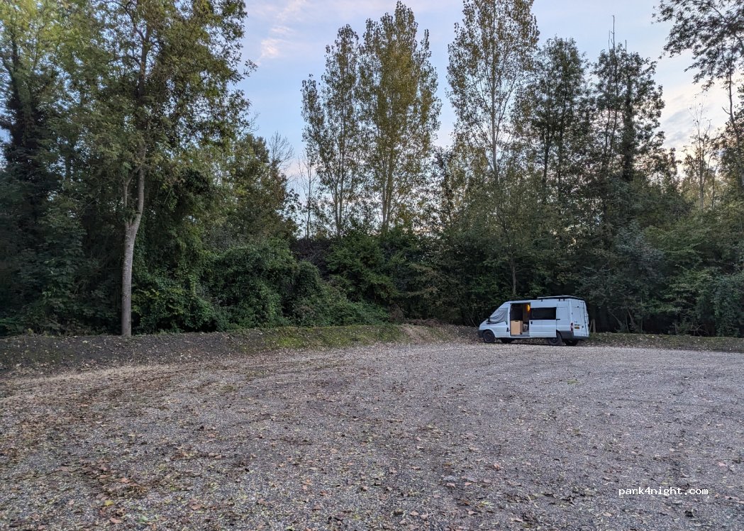 (77460) Souppes-sur-Loing - Rue Antoine Héroët — foto