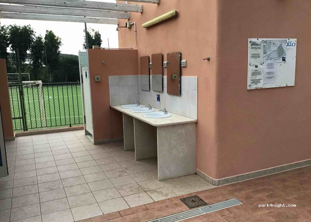 Area attrezzata camper cala Cavallo — foto 4