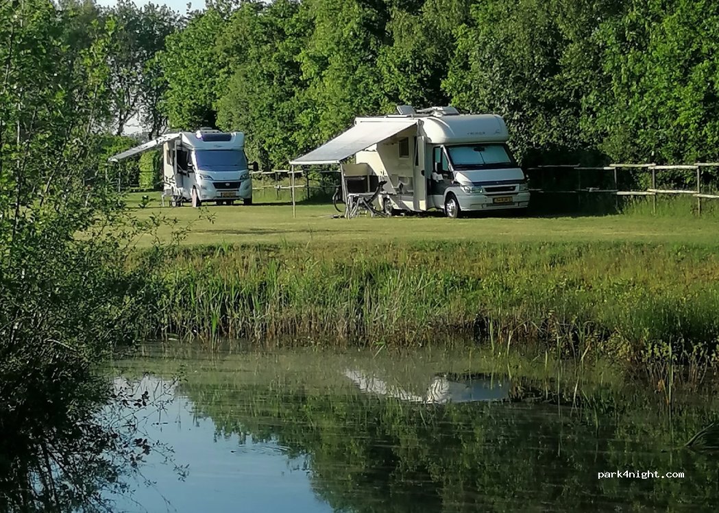 Camperplaats Brakkenhof — foto
