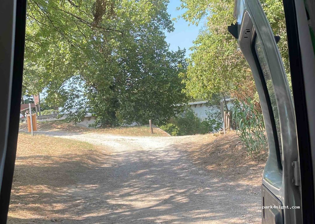(34400) Lunel - 1111 Chemin du Pont de Lunel — foto 2