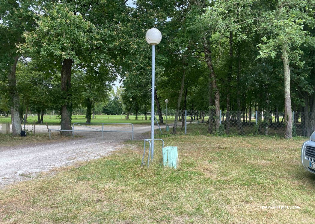 (24600) Saint-Méard-de-Drône - — foto