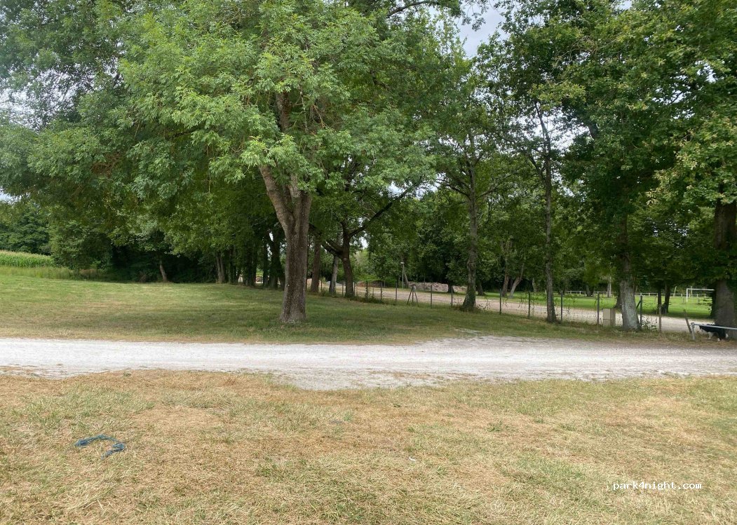 (24600) Saint-Méard-de-Drône - — foto 2
